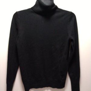 Black turtleneck, Classy. Size medium. #1 (of 3)
